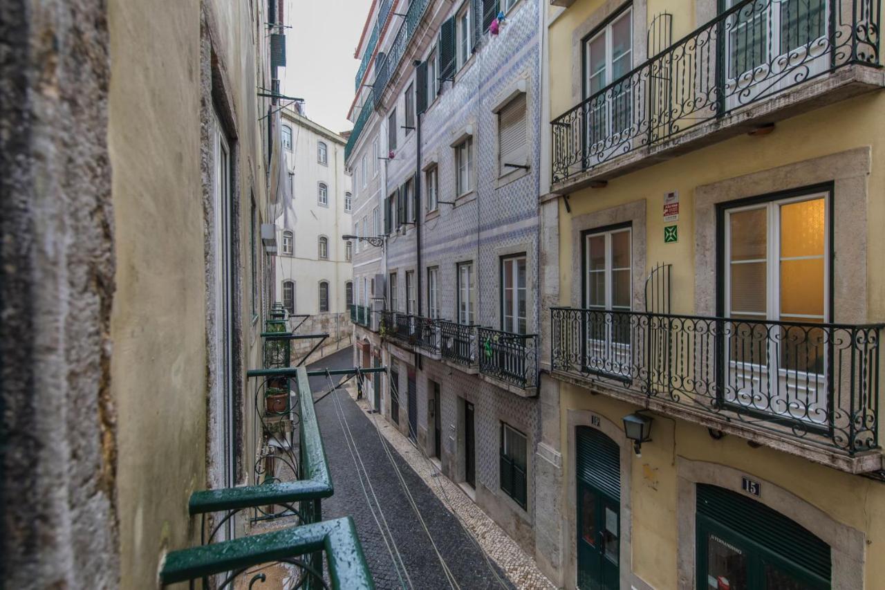 Lovelystay - Vintage Flat Near Santa Justa Elevator! Lisboa エクステリア 写真